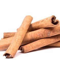 This contains: Indonesian Korintje Cinnamon Sticks